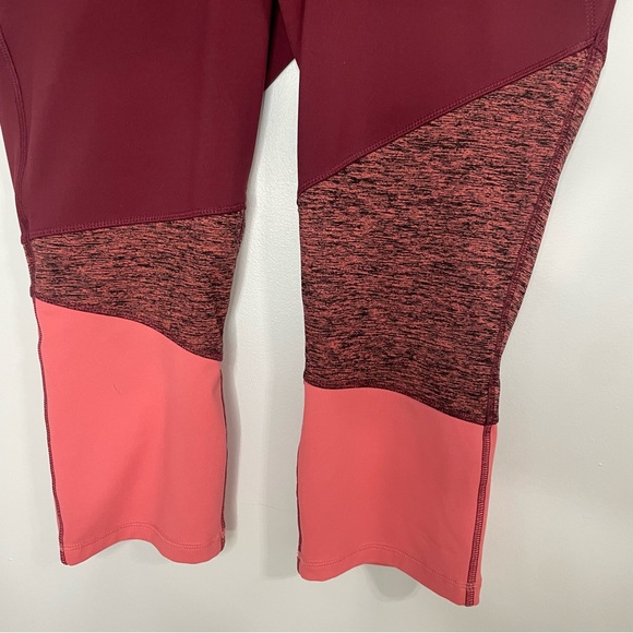 Lane Bryant LIVI Power Color Block Capri Signature S Leggings Zinfandel Sz 18/20 - Picture 11 of 15